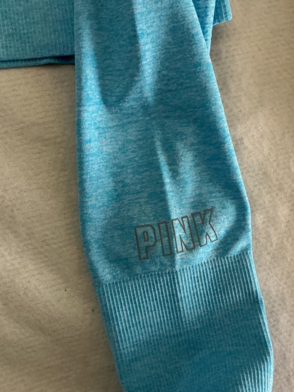 Victoria’s Secret PINK active seamless long sleeve crop - Picture 5 of 6